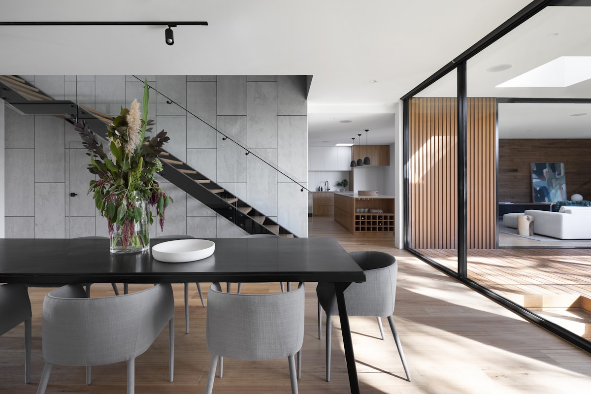 Room setting with Ceramic / Porcelain Tiles
